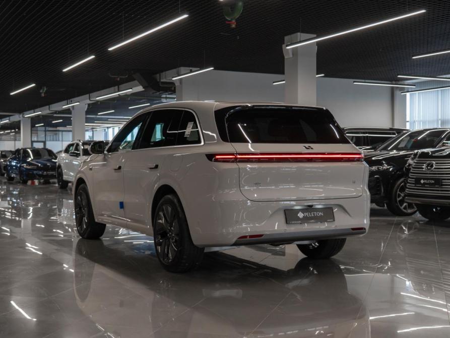 Li Auto (Lixiang) L6 Москва  - изображение 4