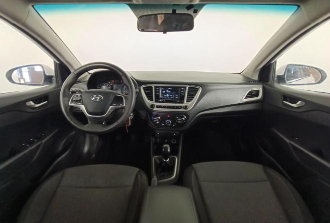 Hyundai Solaris II Рестайлинг с пробегом 2021 года, цена 1 195 000 рублей, 121657 км, седан, Автокод Объявления