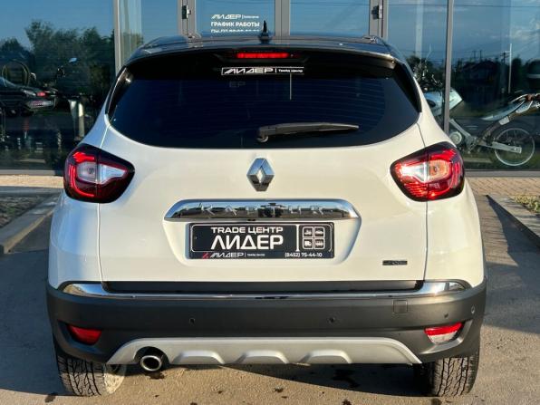 Renault Kaptur I Рестайлинг с пробегом 2021 года, цена 1 725 000 рублей, 40037 км, внедорожник, Автокод Объявления