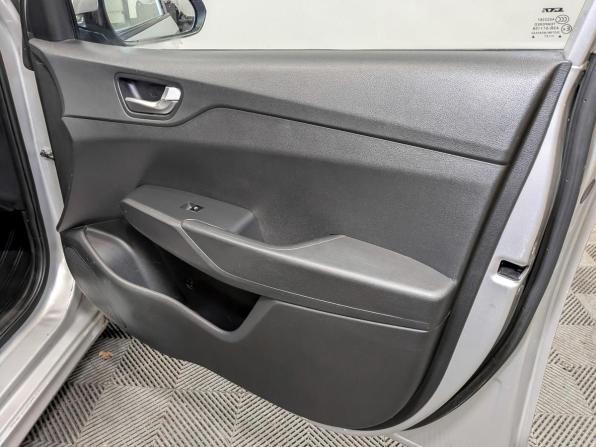 Hyundai Solaris II Рестайлинг с пробегом 2021 года, цена 899 000 рублей, 161523 км, седан, Автокод Объявления