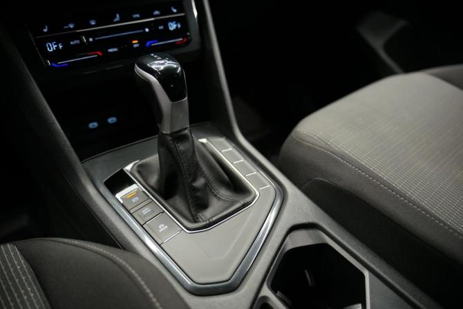 Volkswagen Tiguan II Рестайлинг с пробегом 2020 года, цена 2 555 000 рублей, 103000 км, внедорожник, Автокод Объявления