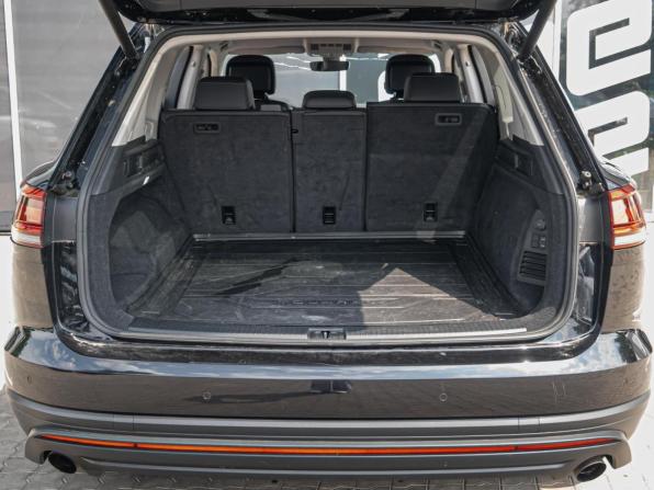 Volkswagen Touareg III с пробегом 2018 года, цена 4 110 000 рублей, 129288 км, внедорожник, Автокод Объявления