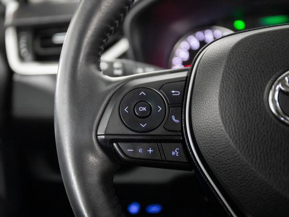 Toyota RAV4 V (XA50) с пробегом 2021 года, цена 3 685 000 рублей, 31765 км, внедорожник, Автокод Объявления