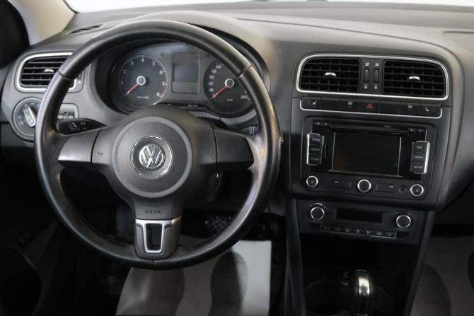 Volkswagen Polo V с пробегом 2013 года, цена 919 000 рублей, 208000 км, седан, Автокод Объявления