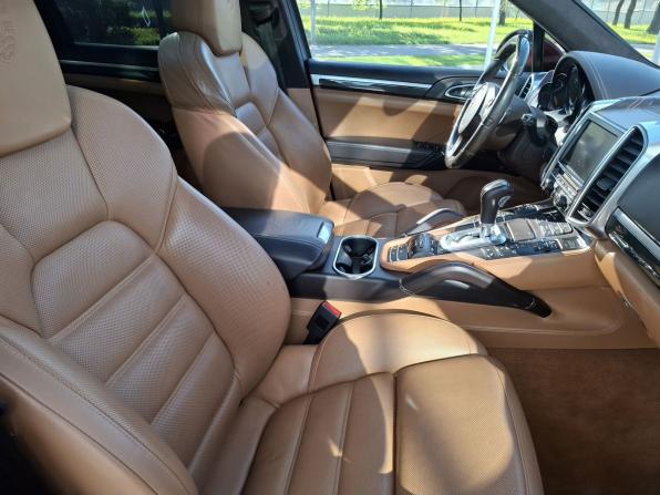 Porsche Cayenne II (958) с пробегом 2013 года, цена 2 700 000 рублей, 181000 км, внедорожник, Автокод Объявления