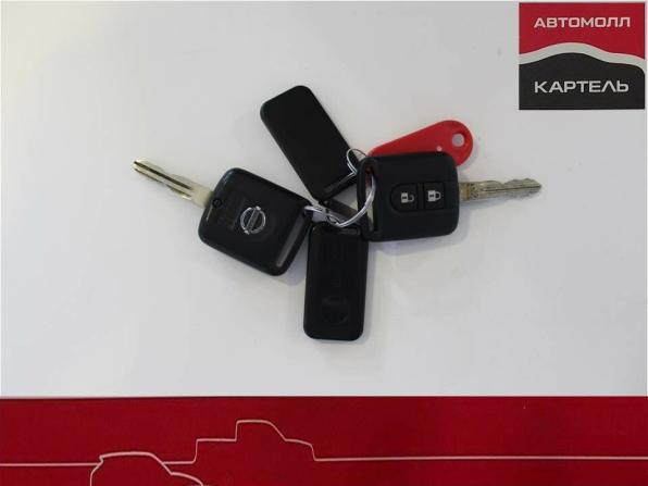 Nissan Tiida I Рестайлинг с пробегом 2011 года, цена 749 000 рублей, 240000 км, хэтчбек, Автокод Объявления