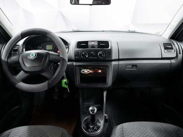 Skoda Fabia II Рестайлинг с пробегом 2011 года, цена 494 000 рублей, 245000 км, хэтчбек, Автокод Объявления