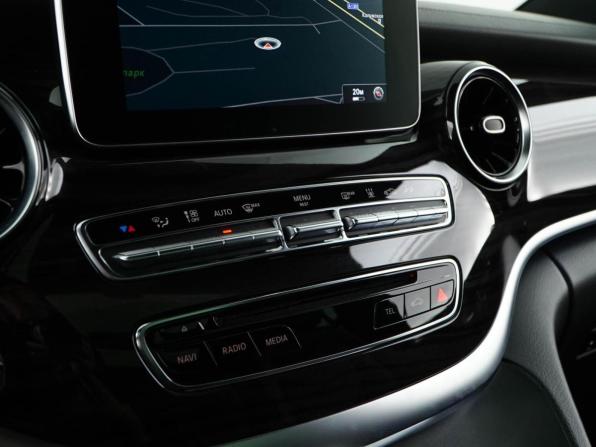 Mercedes-Benz V-Класс III (W447) Рестайлинг с пробегом 2019 года, цена 4 389 999 рублей, 201191 км, минивэн, Автокод Объявления