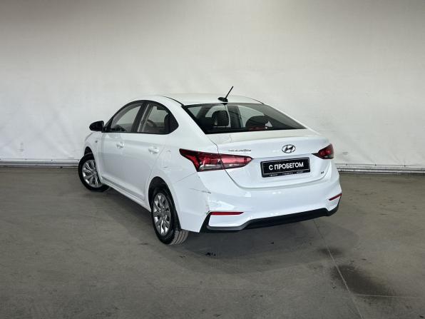Hyundai Solaris II с пробегом 2017 года, цена 1 360 000 рублей, 95000 км, седан, Автокод Объявления