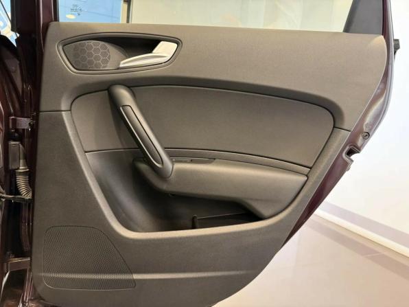 Audi A1 I (8X) Рестайлинг с пробегом 2015 года, цена 1 150 000 рублей, 150219 км, хэтчбек, Автокод Объявления