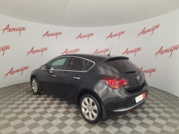 Opel Astra J Рестайлинг с пробегом 2013 года, цена 765 000 рублей, 175483 км, хэтчбек, Автокод Объявления