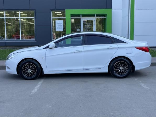 Hyundai Sonata VI (YF) с пробегом 2012 года, цена 990 000 рублей, 217428 км, седан, Автокод Объявления