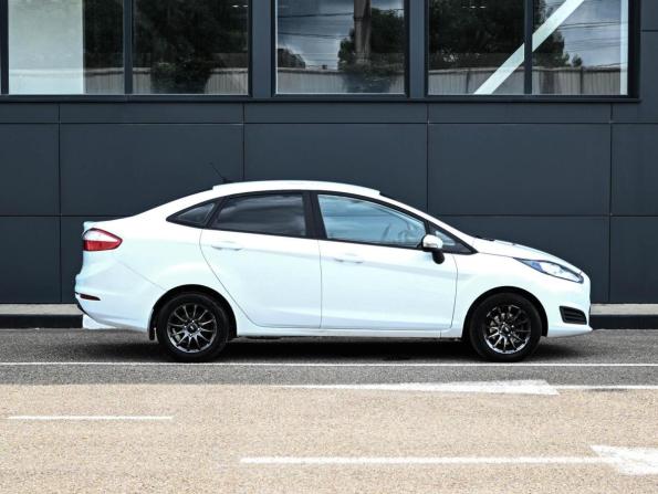 Ford Fiesta Mk6 Рестайлинг с пробегом 2018 года, цена 779 000 рублей, 124568 км, седан, Автокод Объявления