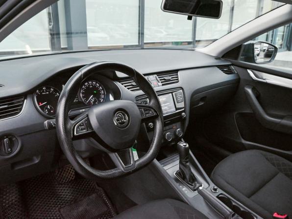 Skoda Octavia III (A7) Рестайлинг с пробегом 2018 года, цена 1 455 000 рублей, 175126 км, лифтбек, Автокод Объявления