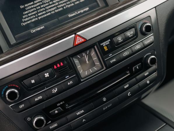 Hyundai Genesis II с пробегом 2014 года, цена 2 100 000 рублей, 230394 км, седан, Автокод Объявления