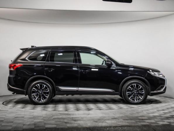 Mitsubishi Outlander III Рестайлинг 3 с пробегом 2022 года, цена 2 589 000 рублей, 99958 км, внедорожник, Автокод Объявления