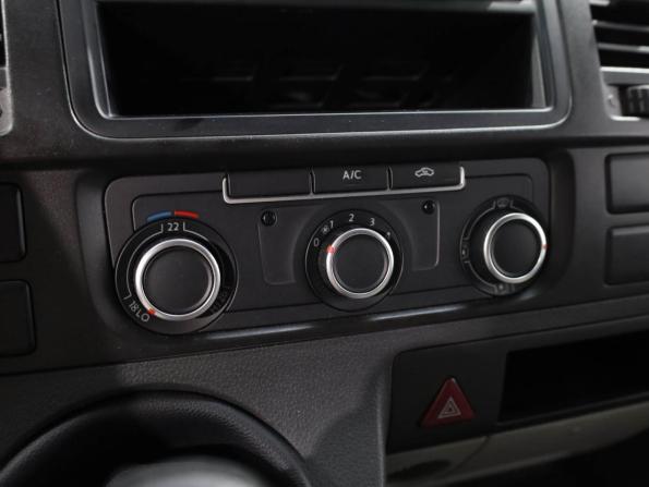 Volkswagen Transporter T5 Рестайлинг с пробегом 2012 года, цена 1 169 000 рублей, 343055 км, фургон, Автокод Объявления