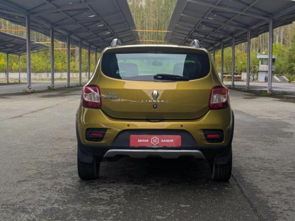 Renault Sandero II с пробегом 2017 года, цена 999 000 рублей, 175000 км, хэтчбек, Автокод Объявления