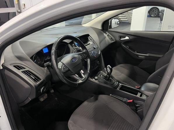 Ford Focus III Рестайлинг с пробегом 2016 года, цена 935 000 рублей, 179731 км, универсал, Автокод Объявления