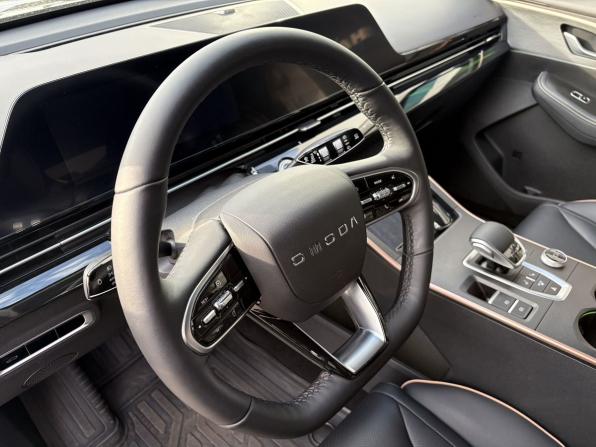 Omoda C5 I с пробегом 2024 года, цена 1 869 000 рублей, 24585 км, внедорожник, Автокод Объявления