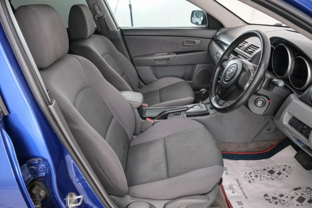 Mazda Axela I Красноярск  - изображение 8