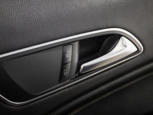 Mercedes-Benz A-Класс III (W176) с пробегом 2013 года, цена 1 300 000 рублей, 146741 км, хэтчбек, Автокод Объявления