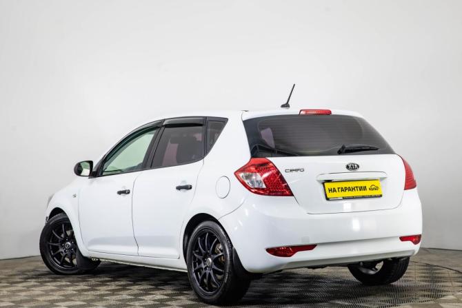 Kia Ceed I Рестайлинг с пробегом 2011 года, цена 799 000 рублей, 160000 км, хэтчбек, Автокод Объявления