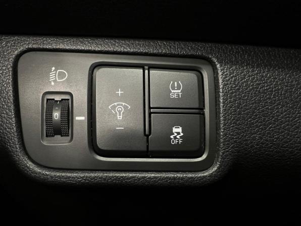 Hyundai Solaris II с пробегом 2019 года, цена 1 500 000 рублей, 147000 км, седан, Автокод Объявления