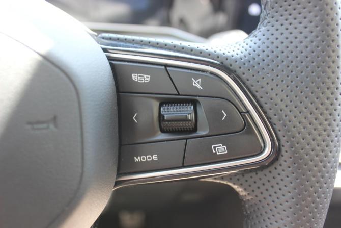 Geely Coolray I Рестайлинг с пробегом 2023 года, цена 2 297 000 рублей, 5382 км, внедорожник, Автокод Объявления