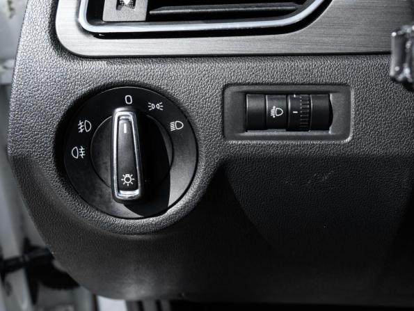 Skoda Rapid I Рестайлинг с пробегом 2018 года, цена 1 430 000 рублей, 157987 км, лифтбек, Автокод Объявления