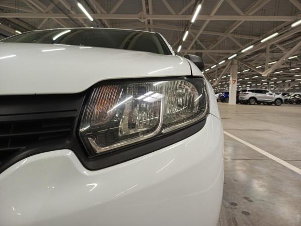 Renault Sandero II с пробегом 2018 года, цена 865 000 рублей, 72985 км, хэтчбек, Автокод Объявления