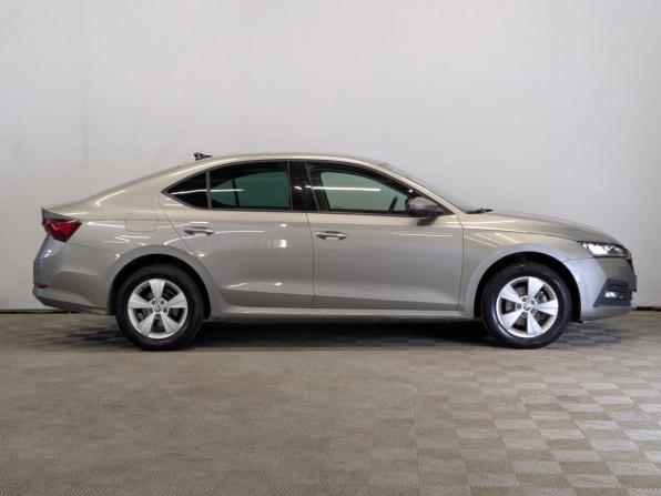 Skoda Octavia IV (A8) с пробегом 2020 года, цена 2 200 000 рублей, 46463 км, лифтбек, Автокод Объявления