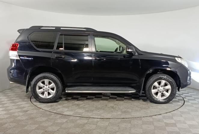 Toyota Land Cruiser Prado 150 Series Рестайлинг 1 с пробегом 2013 года, цена 2 680 000 рублей, 194135 км, внедорожник, Автокод Объявления