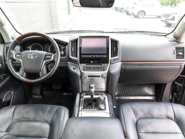 Toyota Land Cruiser 200 Series Рестайлинг 2 с пробегом 2017 года, цена 5 898 000 рублей, 233960 км, внедорожник, Автокод Объявления
