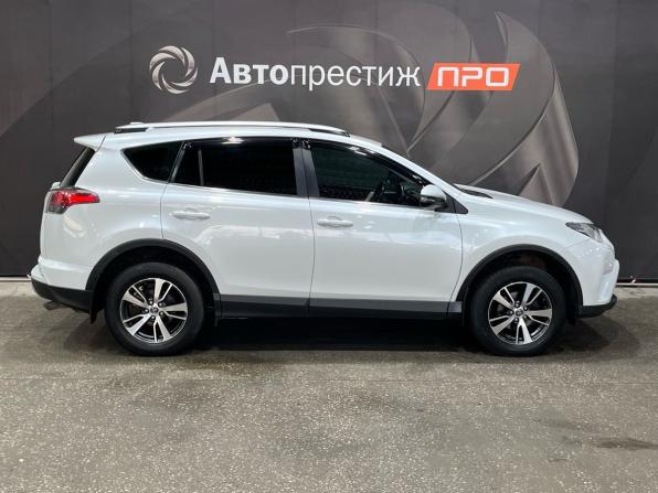 Toyota RAV4 IV (XA40) Рестайлинг с пробегом 2019 года, цена 2 850 000 рублей, 117000 км, внедорожник, Автокод Объявления
