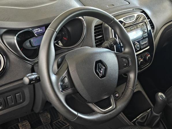Renault Kaptur I с пробегом 2017 года, цена 1 465 000 рублей, 65250 км, внедорожник, Автокод Объявления