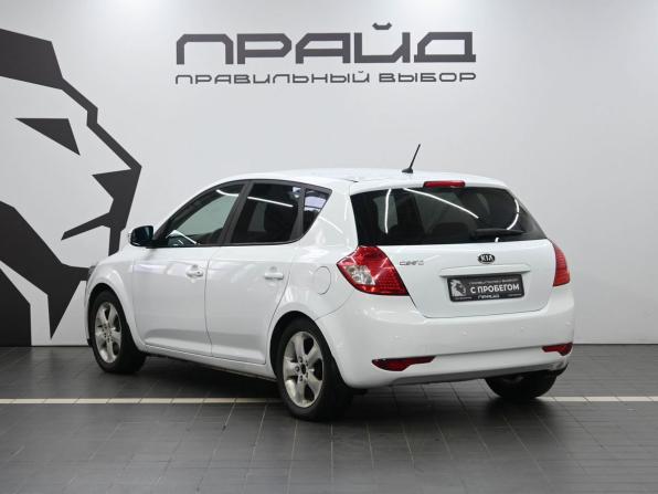 Kia Ceed I Рестайлинг с пробегом 2011 года, цена 899 900 рублей, 174000 км, хэтчбек, Автокод Объявления