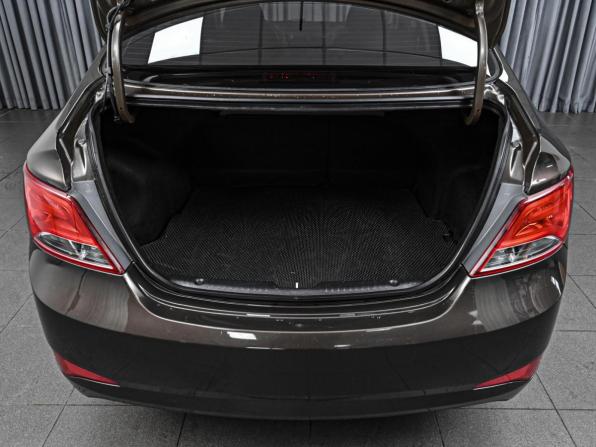 Hyundai Solaris I Рестайлинг с пробегом 2016 года, цена 1 350 000 рублей, 167670 км, седан, Автокод Объявления