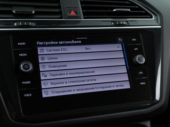 Volkswagen Tiguan II Рестайлинг с пробегом 2021 года, цена 3 188 888 рублей, 144623 км, внедорожник, Автокод Объявления