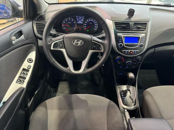 Hyundai Solaris I с пробегом 2013 года, цена 695 000 рублей, 207376 км, седан, Автокод Объявления