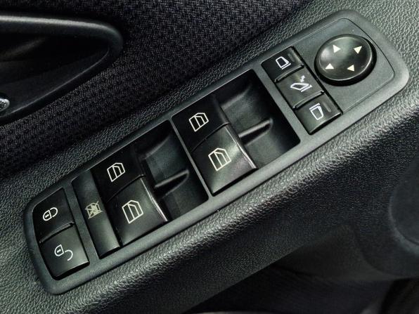 Mercedes-Benz B-Класс I (W245) Рестайлинг с пробегом 2009 года, цена 650 000 рублей, 274894 км, хэтчбек, Автокод Объявления