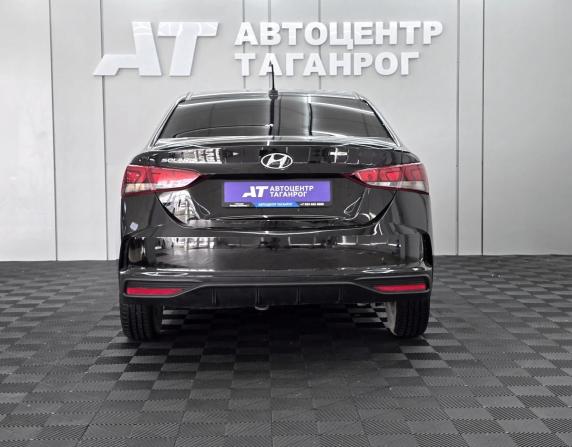 Hyundai Solaris II Рестайлинг с пробегом 2021 года, цена 1 799 000 рублей, 66000 км, седан, Автокод Объявления