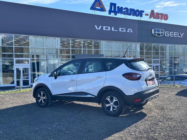 Renault Kaptur I Рестайлинг с пробегом 2021 года, цена 1 198 000 рублей, 56389 км, внедорожник, Автокод Объявления