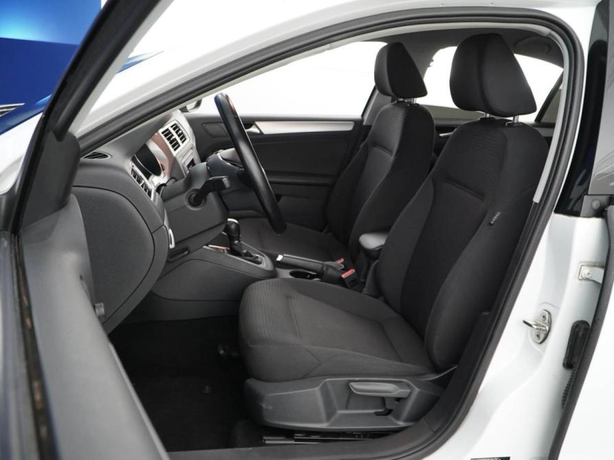Volkswagen Jetta VI Рестайлинг Москва  - изображение 10