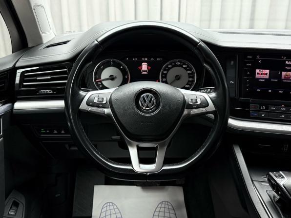 Volkswagen Touareg III с пробегом 2020 года, цена 4 299 000 рублей, 206221 км, внедорожник, Автокод Объявления