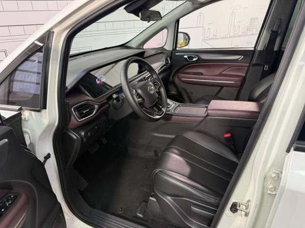 GAC Trumpchi M6 Pro с пробегом 2021 года, цена 1 993 000 рублей, 93816 км, минивэн, Автокод Объявления