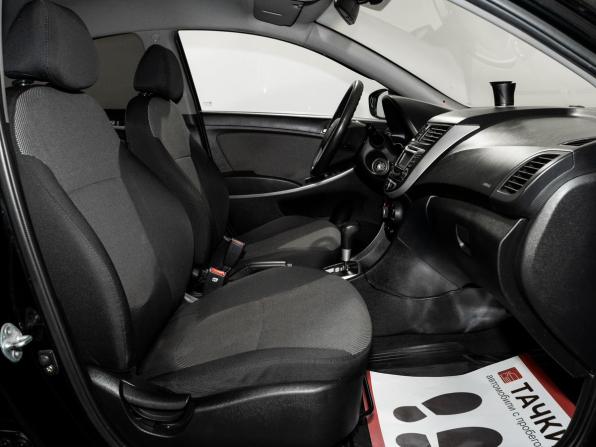 Hyundai Solaris I с пробегом 2014 года, цена 850 000 рублей, 146431 км, седан, Автокод Объявления