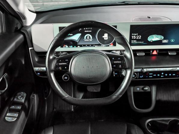 Hyundai IONIQ с пробегом 2021 года, цена 3 250 000 рублей, 65651 км, хэтчбек, Автокод Объявления
