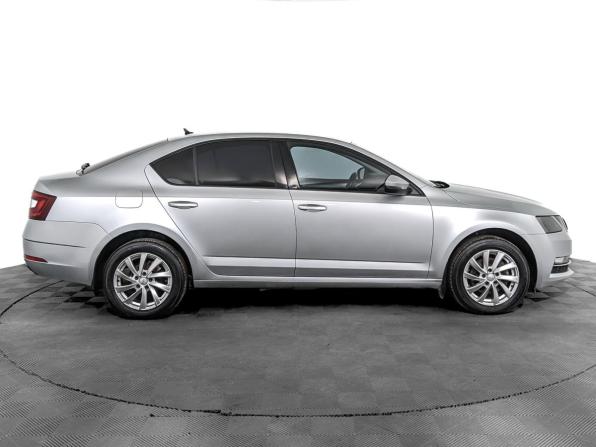 Skoda Octavia III (A7) Рестайлинг с пробегом 2019 года, цена 1 750 000 рублей, 130000 км, лифтбек, Автокод Объявления