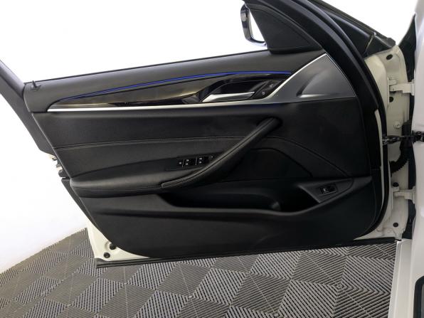 BMW 5 серии VII (G30/G31/G38) с пробегом 2019 года, цена 2 850 000 рублей, 164291 км, седан, Автокод Объявления